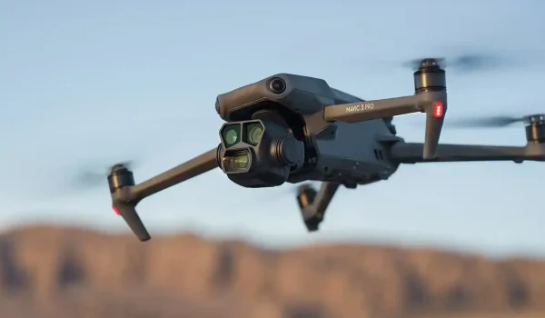 758934585_232679667_1706x1137